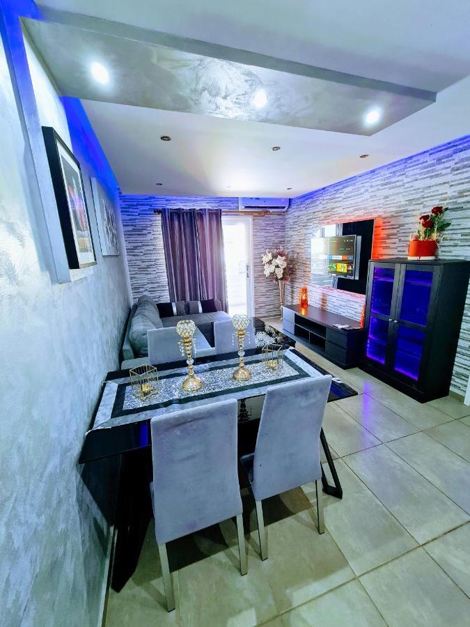 Hidden Lights Deluxe Apartment أيا نابا المظهر الخارجي الصورة