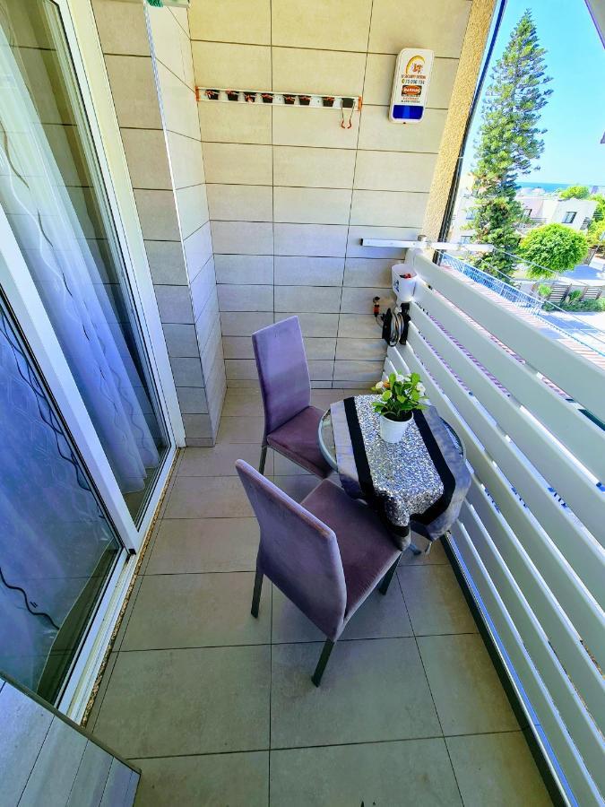 Hidden Lights Deluxe Apartment أيا نابا المظهر الخارجي الصورة